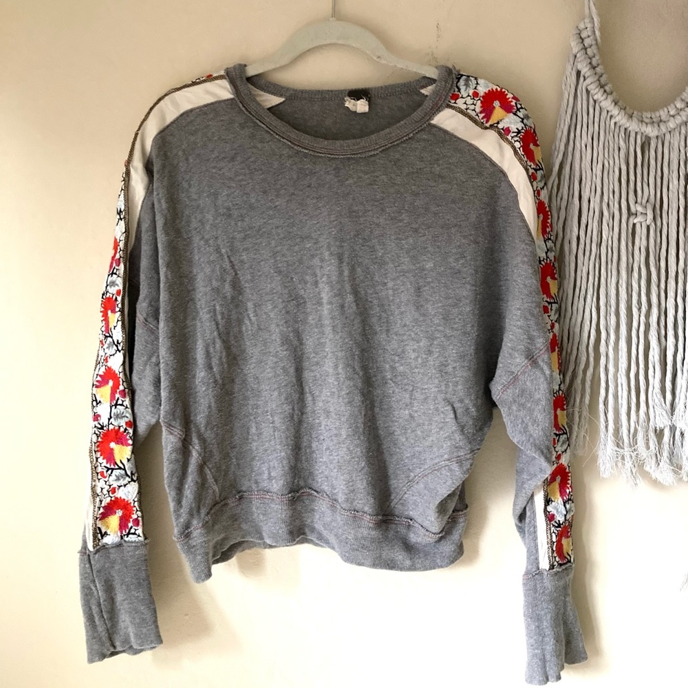 Free people embroidered cropped sweatshirt - Small
